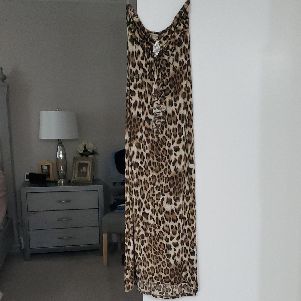 New Mode USA Animal Print Strapless Dress